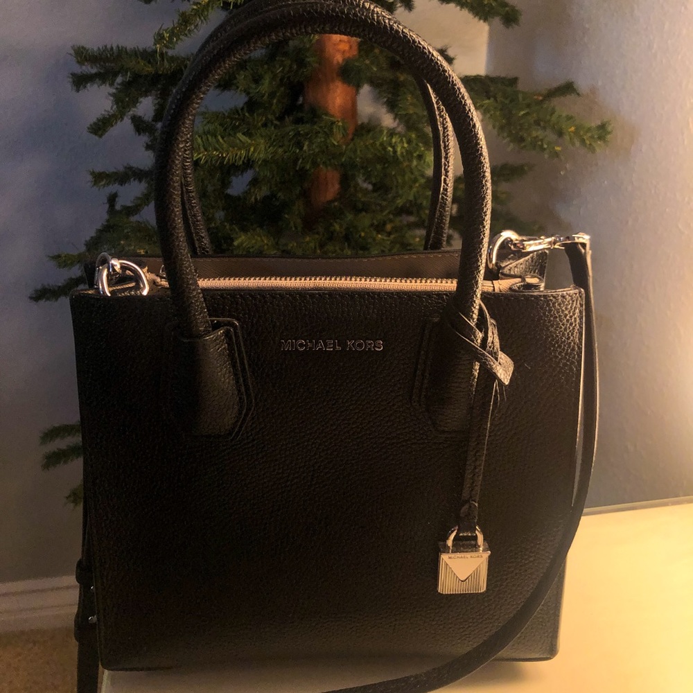 Michael Kors black mercer small leather bag